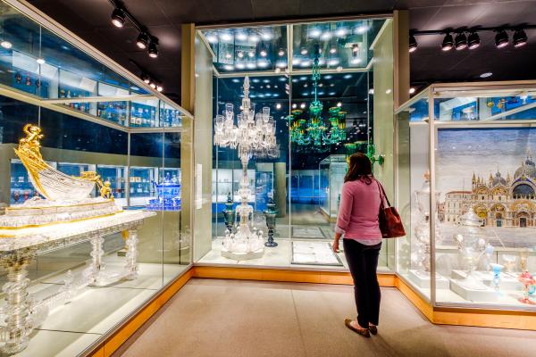 35 Centuries of Glass