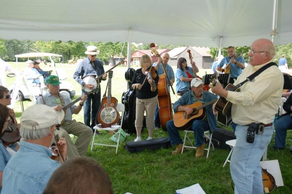 group jam tent at fiddlers' faire