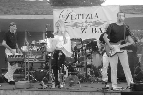 Letizia and the Z Band command the stage.